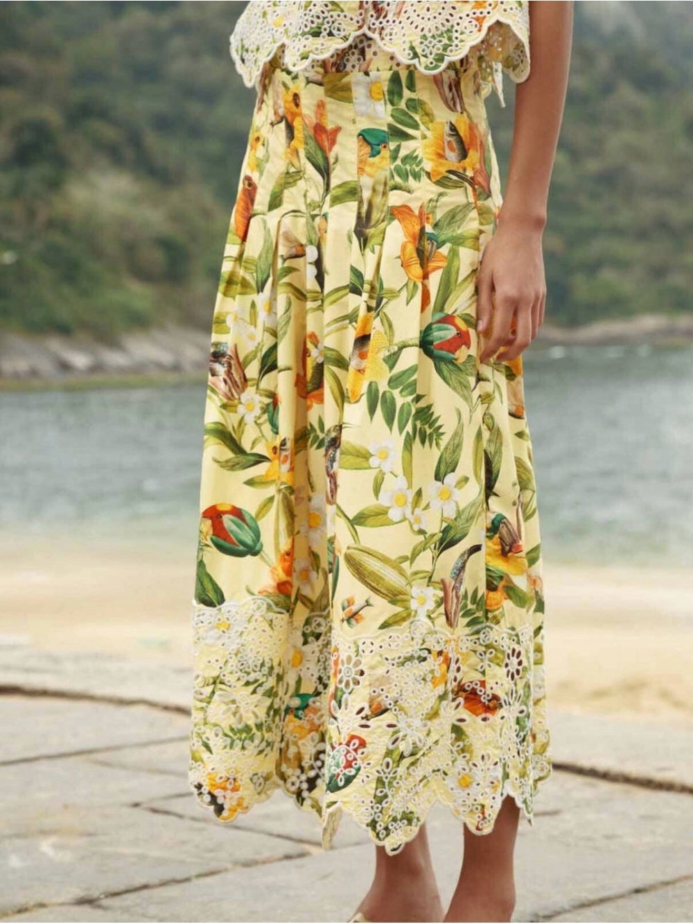 FARM Rio Brasil collage yellow maxi Skirt with Scalloped Eyelet Hem and waist - Picture 2 of 2